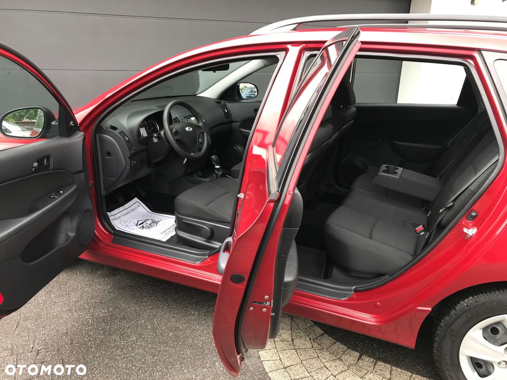 Hyundai i30 i30cw 1.4 UEFA EURO 2012 Edition - 6