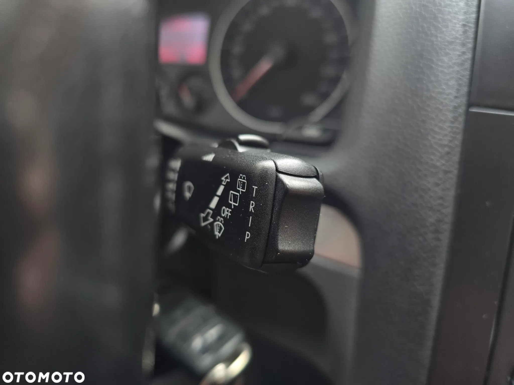 Volkswagen Golf Variant 2.0 TDI DPF Exclusive - 25