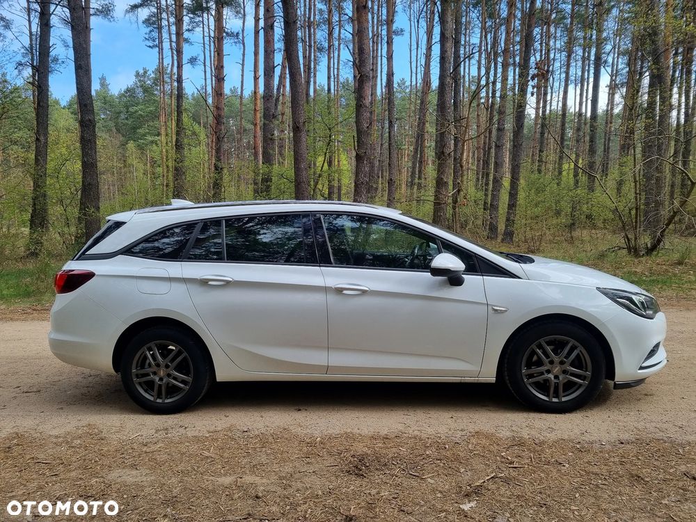 Opel Astra 1.6 CDTI Sport - 9