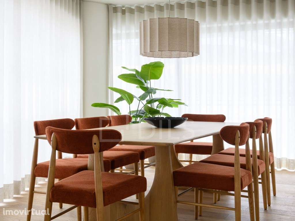 Apartamento T3 com varanda e estacionamento no Campo Grande - Grande imagem: 4/80