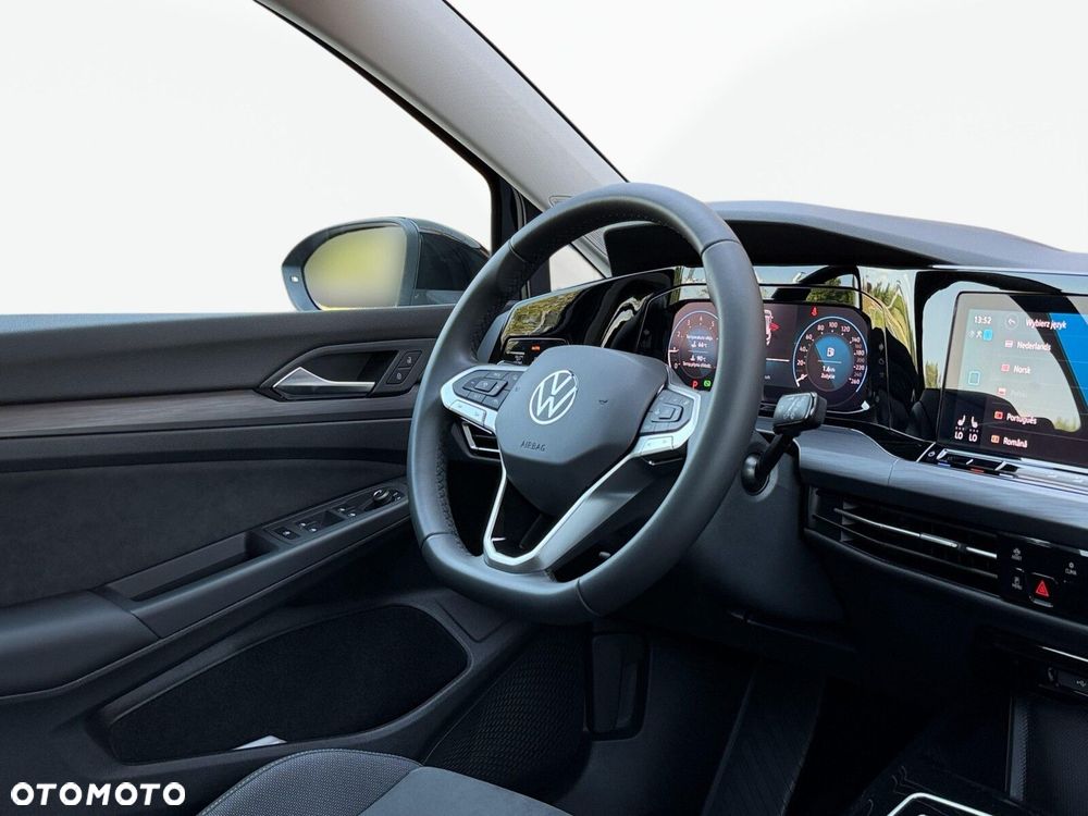 Volkswagen Golf - 16
