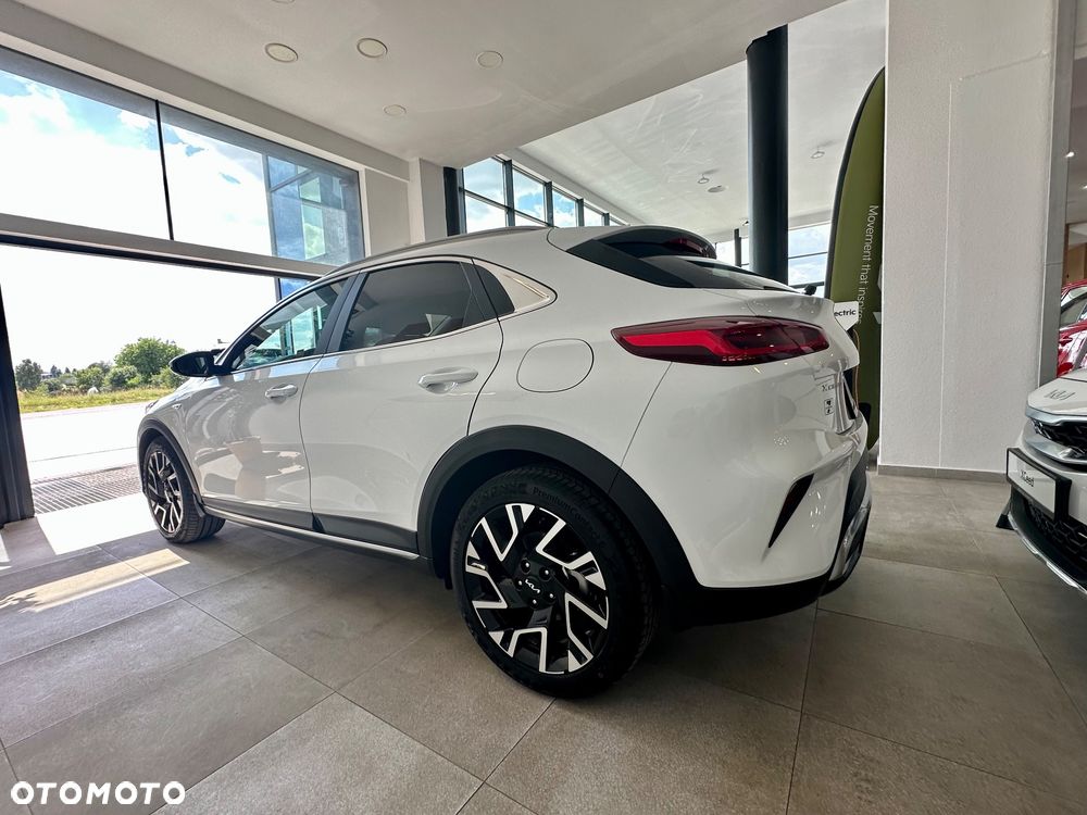 Kia XCeed 1.5 T-GDI M - 2