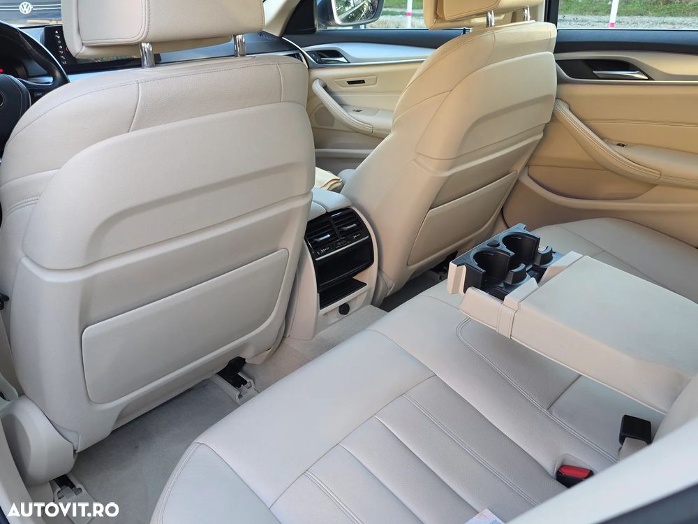 BMW Seria 5 530d xDrive Aut. Luxury Line - 22