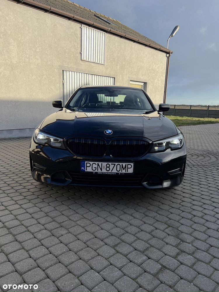 BMW Seria 3 318i Sport Line - 3