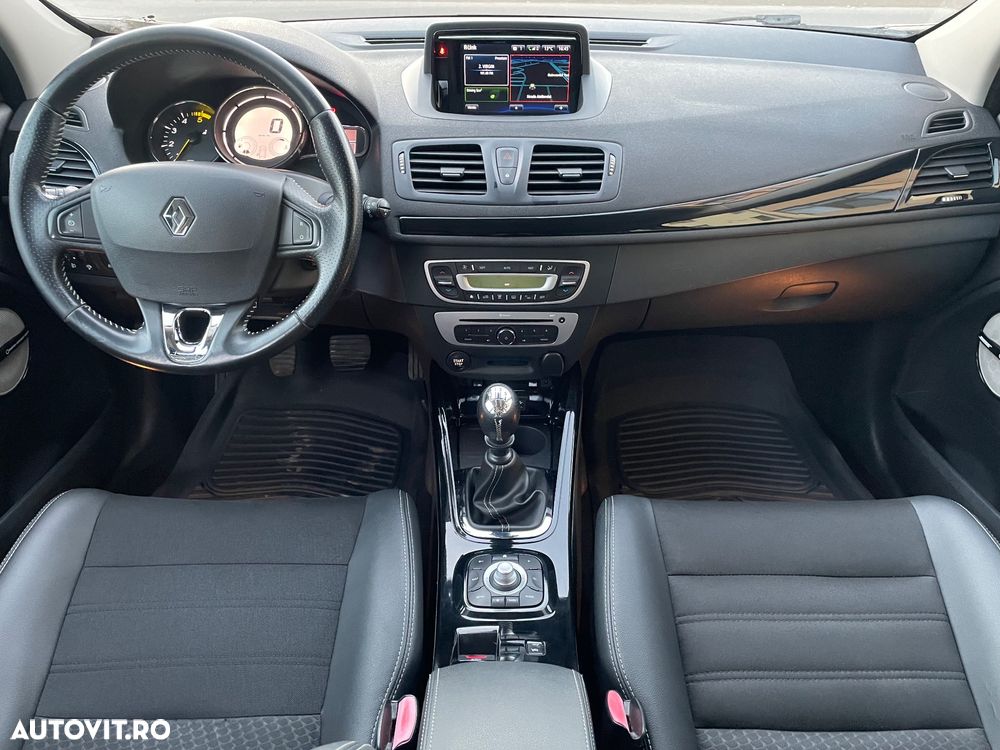 Renault Megane ver-grandtour-energy-dci-130-bose-edition - 7
