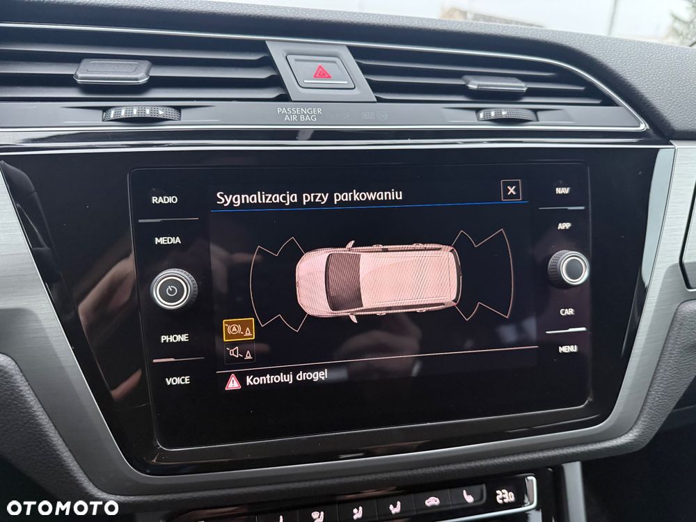 Volkswagen Touran 1.6 TDI BMT SCR Comfortline - 23