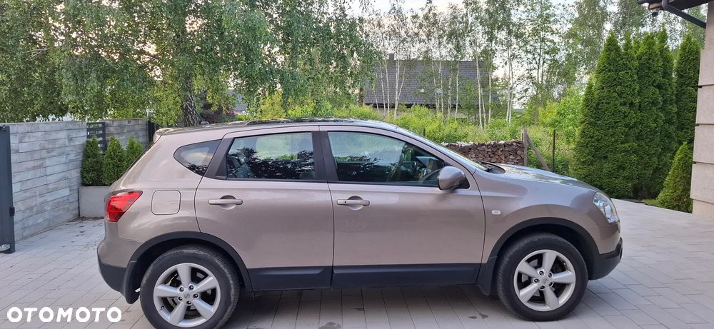 Nissan Qashqai 2.0 Tekna CVT - 9
