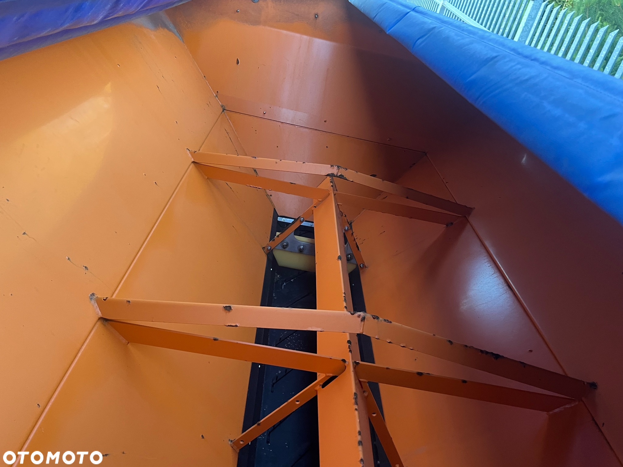 Piaskarko solarka nido stratos epoke na kołach - 10