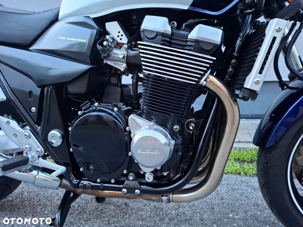 Suzuki GSX - 14