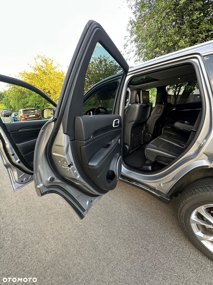 Jeep Grand Cherokee 5.7 V8 HEMI Summit - 16