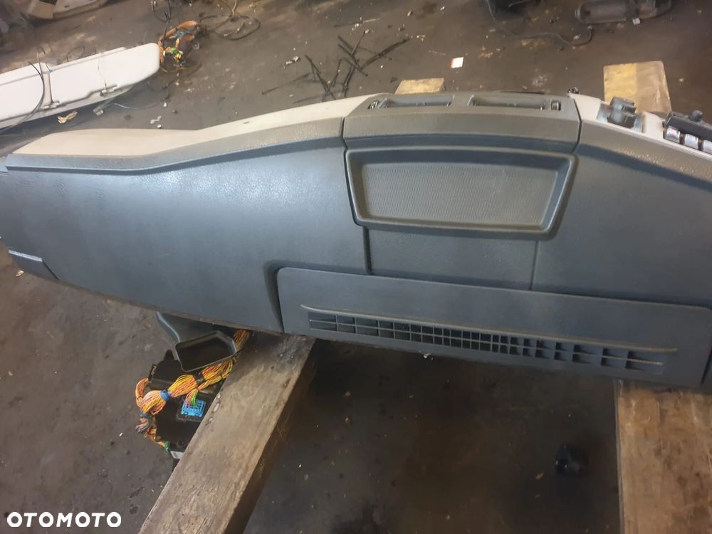 DESKA ROZDZIELCZA , KOKPIT  VOLVO FE EURO 5 - 2