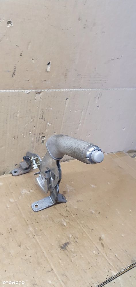 Dźwignia hamulca ręcznego Kia Sorento I - 3