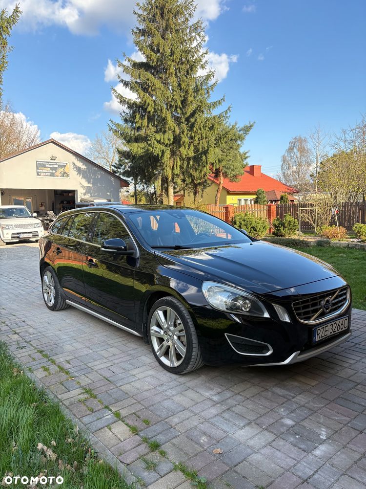 Volvo V60 2.0T - 6