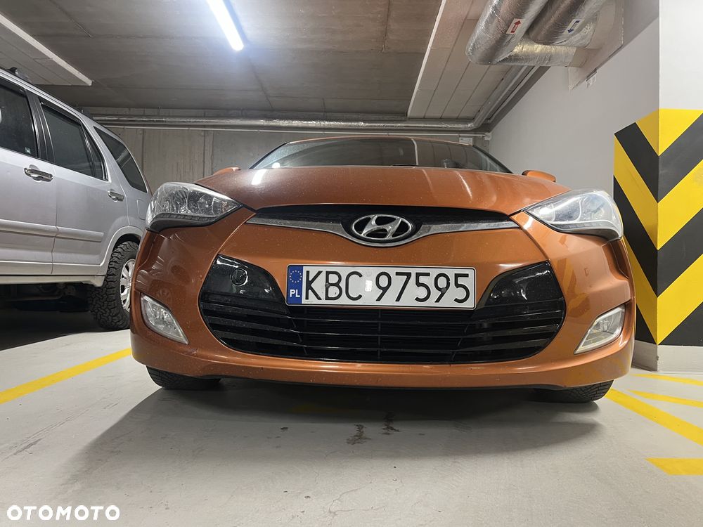 Hyundai Veloster 1.6 GDI Comfort - 13