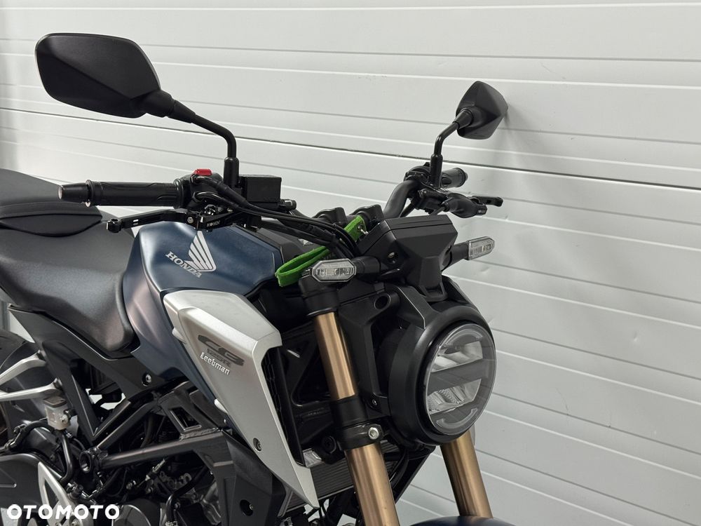 Honda CB - 10