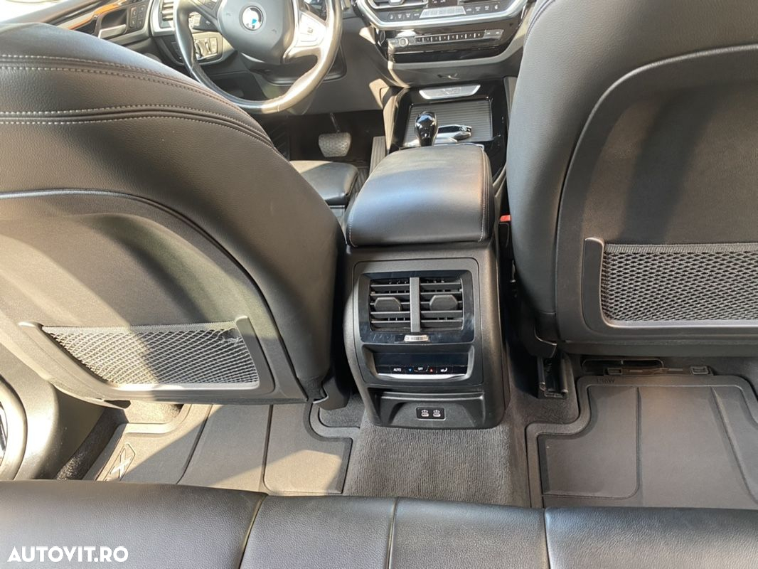 BMW X3 xDrive30i AT - 16