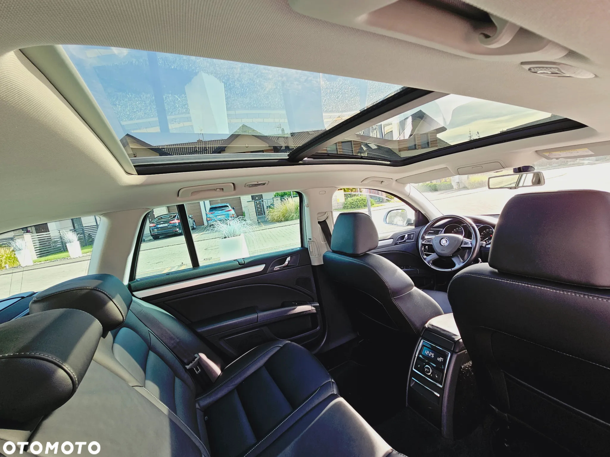 Skoda Superb 1.6 TDI Platinum - 29