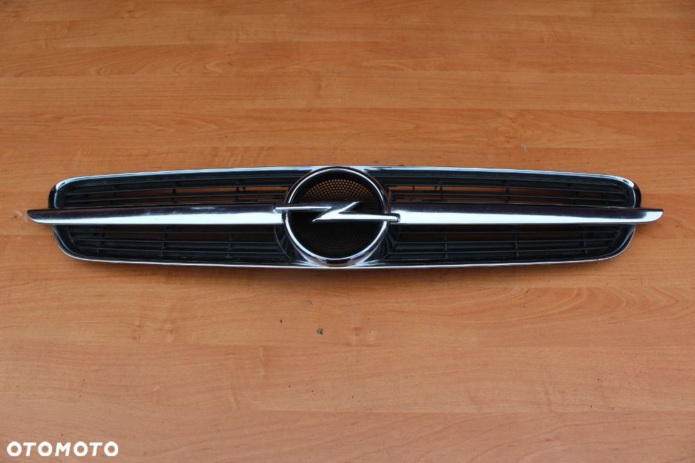 ATRAPA GRILL OPEL VECTRA C EUROPA PRZEDLIFT - 1