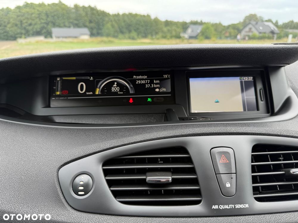 Renault Scenic 1.6 16V 110 TomTom Edition - 16