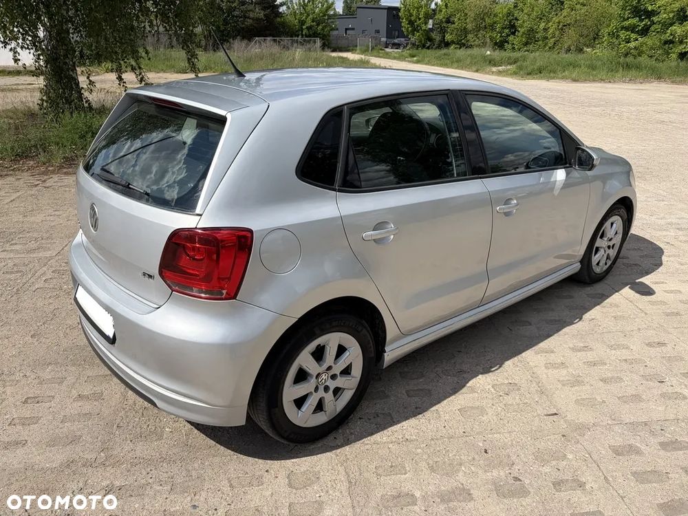 Volkswagen Polo 2011 photo 5