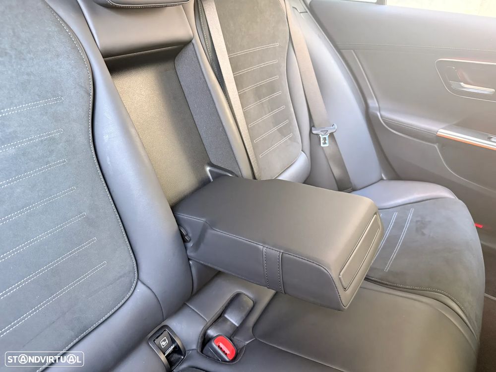 Mercedes-Benz C 300 e AMG Line - 37