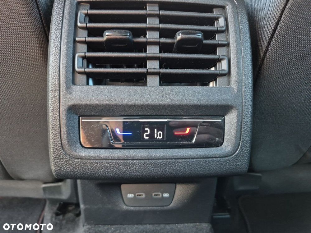 Volkswagen Golf 2.0 TSI GTI DSG - 28