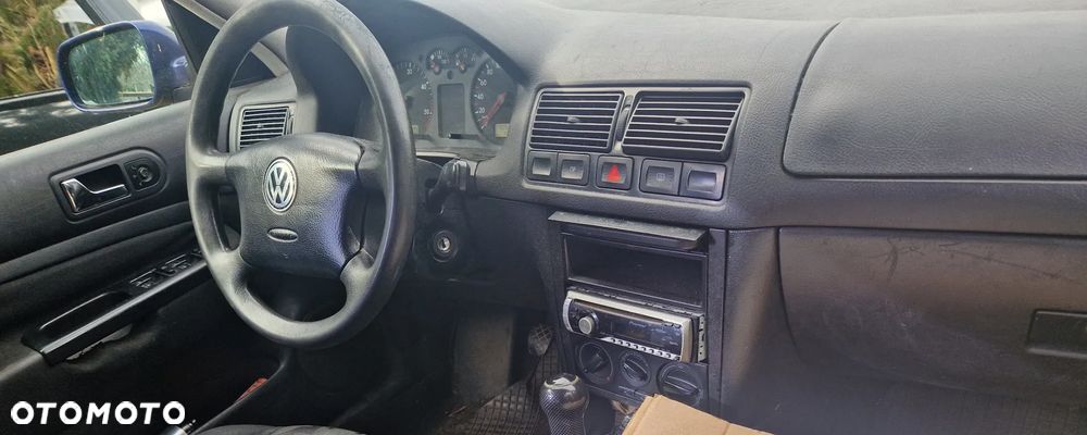 Volkswagen Golf 1.9 TDI Basis - 6