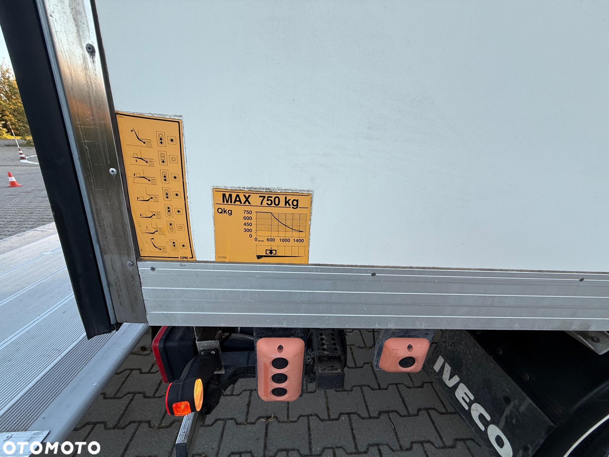 Iveco DAILY - 20