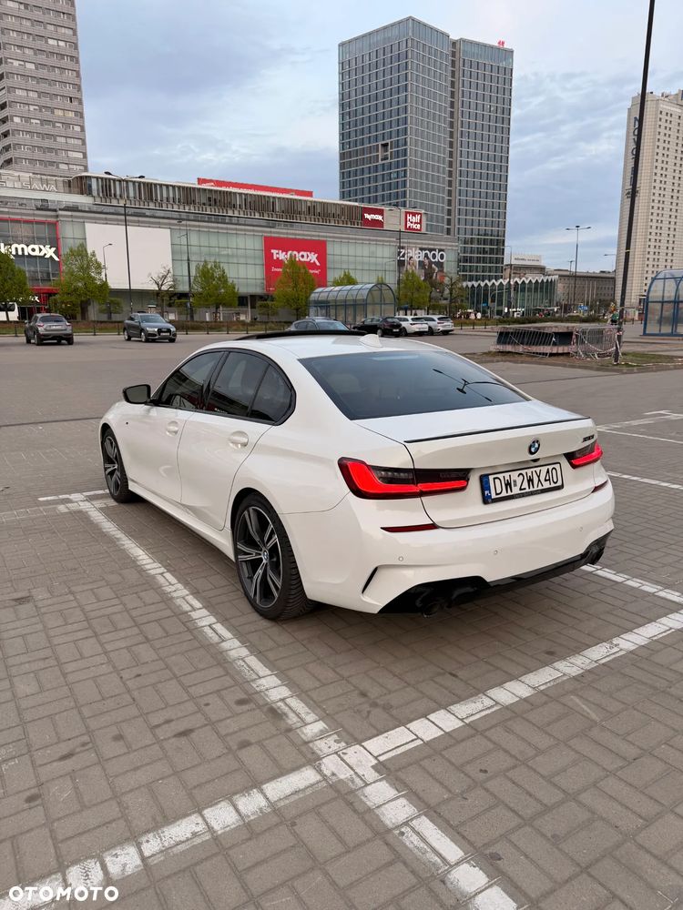 BMW Seria 3 330i M Sport - 6