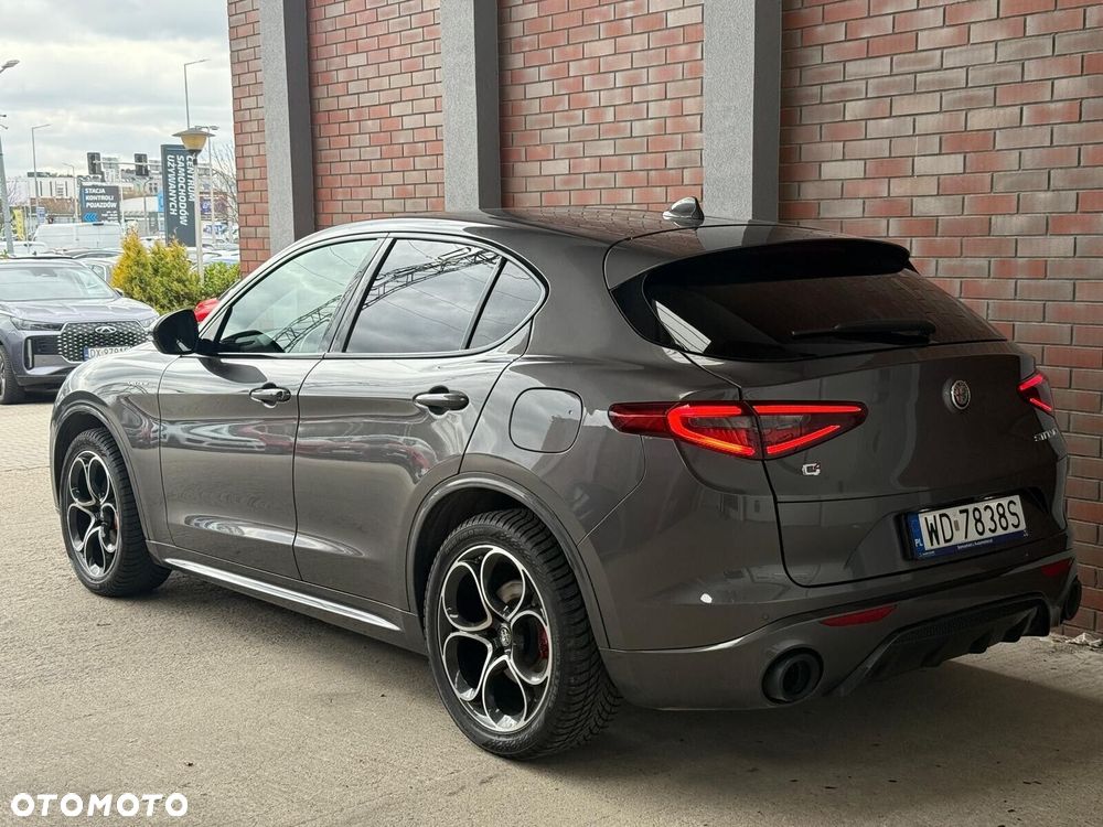 Alfa Romeo Stelvio 2.0 Turbo Veloce TI Q4 - 6