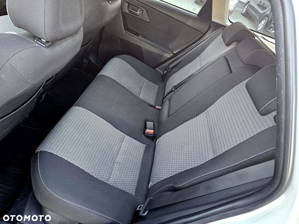 Toyota Auris Hybrid 135 Prestige - 24