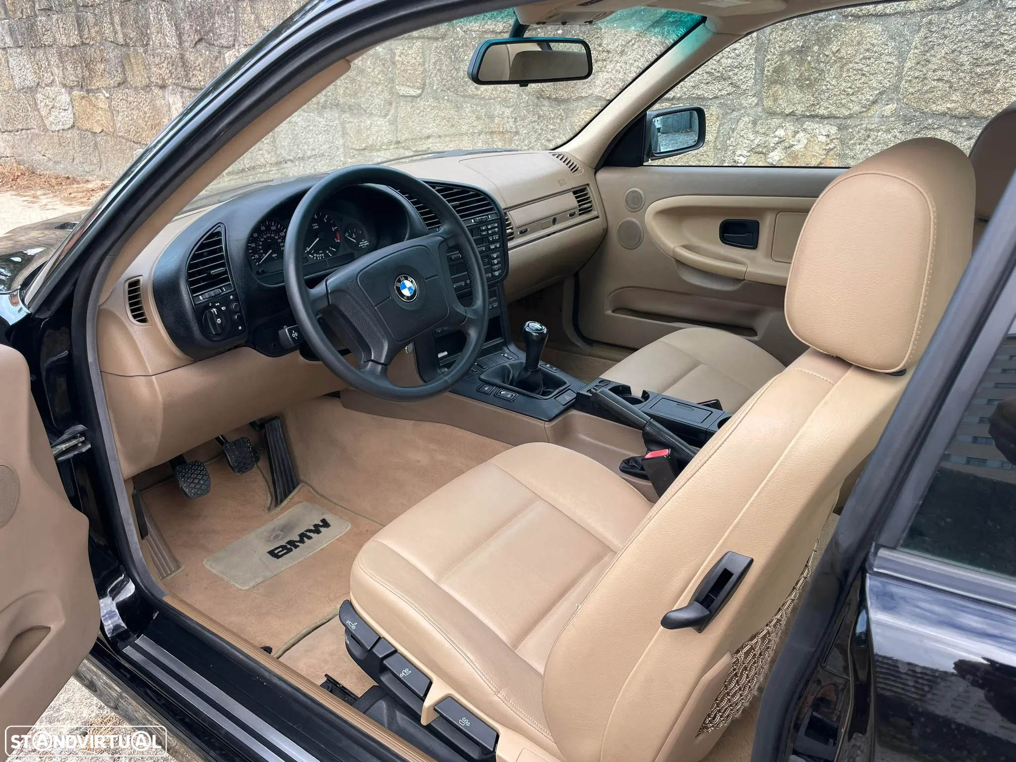 BMW 323 - 12