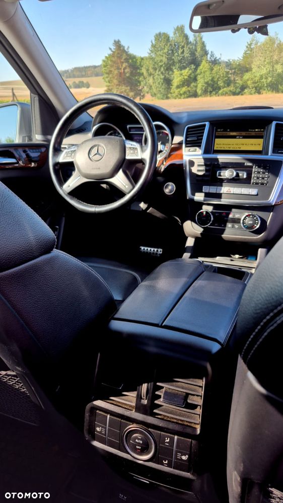 Mercedes-Benz ML - 6