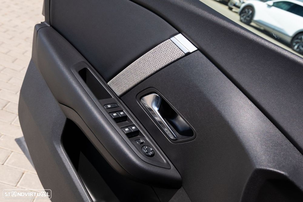 Citroën C4 X 1.2 PureTech Shine EAT8 - 11
