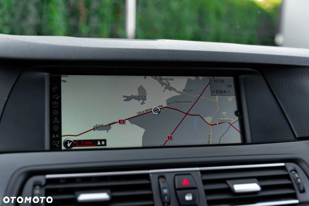 BMW Seria 5 530d xDrive Sport-Aut - 36