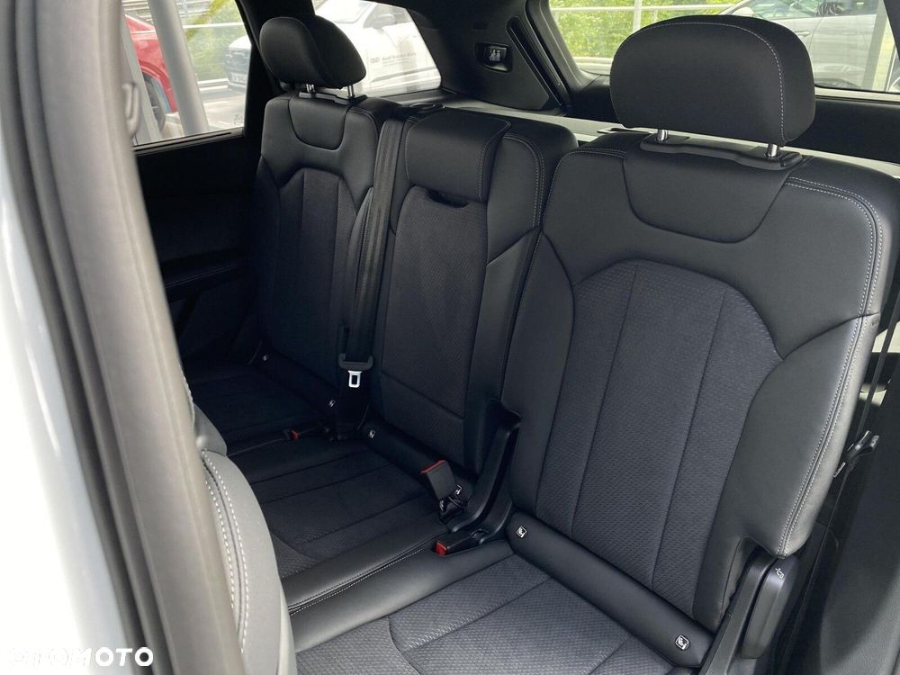 Audi Q7 - 16