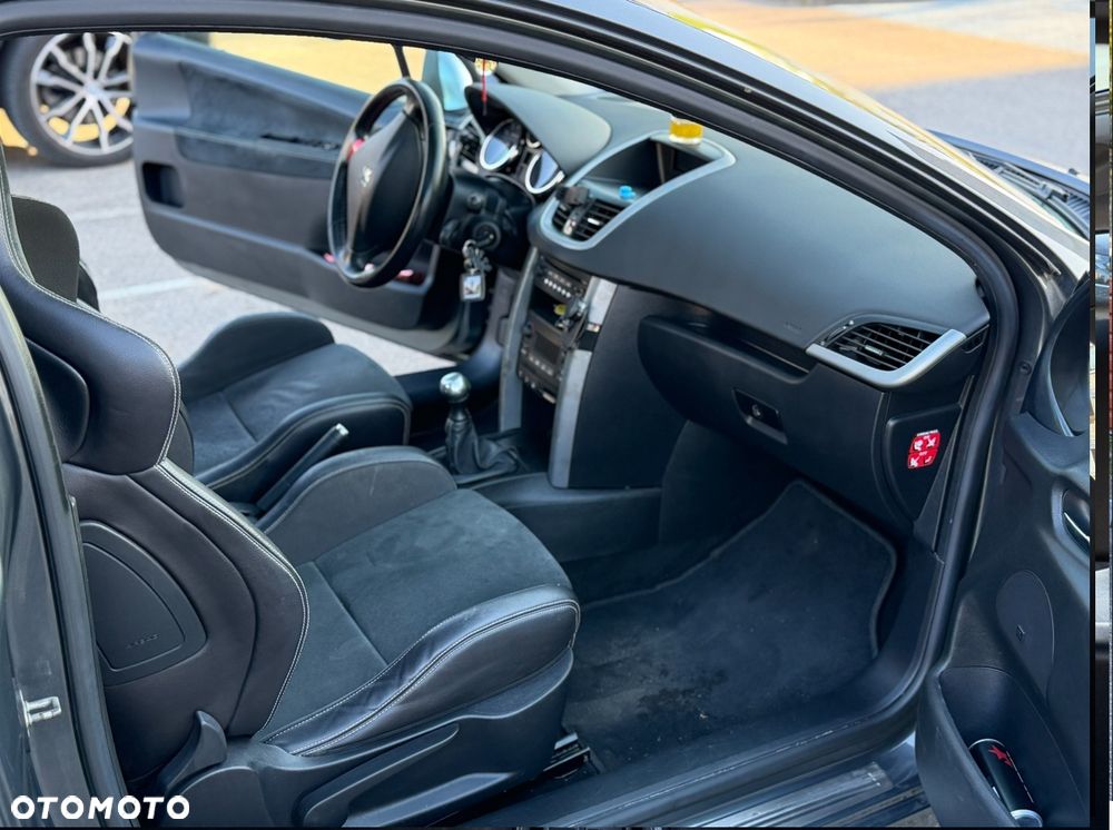 Peugeot 207 175 RC - 15