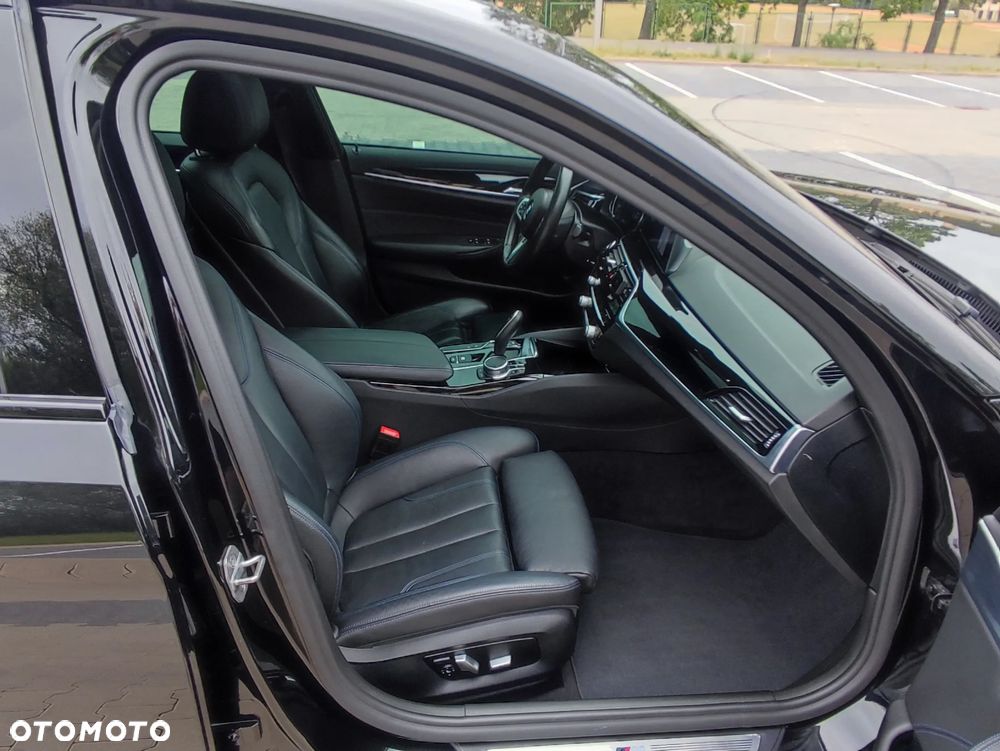 BMW Seria 5 530i xDrive M Sport sport - 21