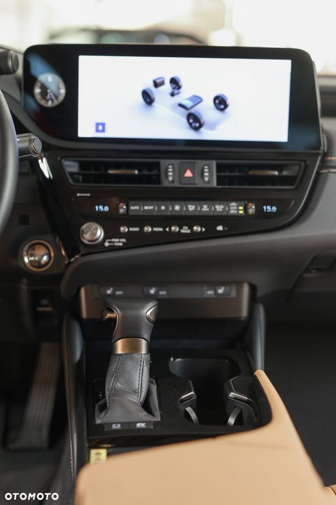 Lexus ES - 25