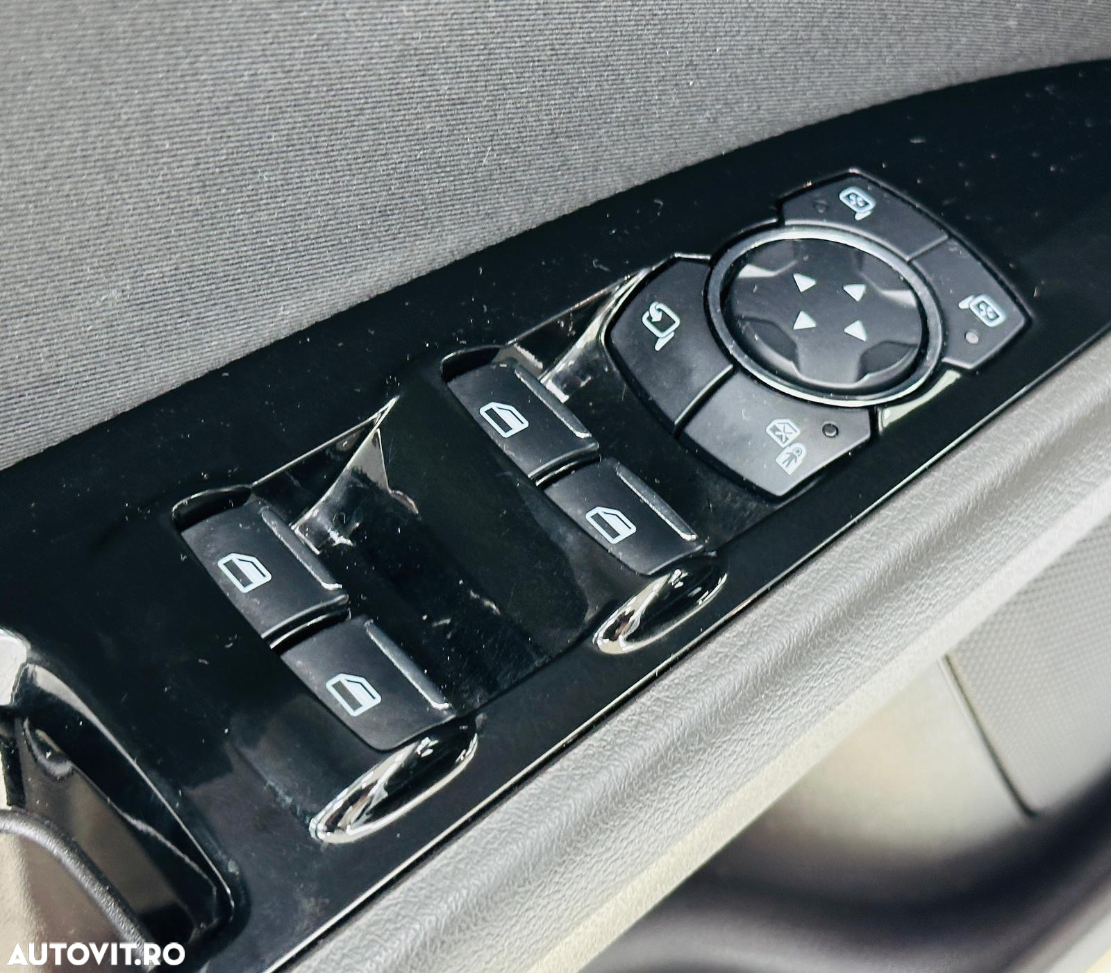 Ford Mondeo - 16