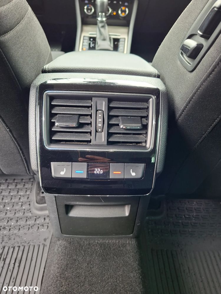 Skoda Superb 2.0 TDI SCR Style DSG - 12
