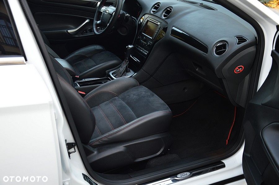 Ford Mondeo 2.0 EcoBoost Titanium S - 22