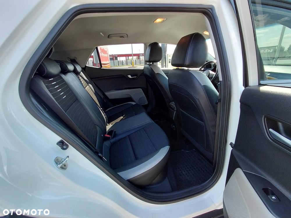 Kia Stonic 1.6 CRDi SCR L - 23