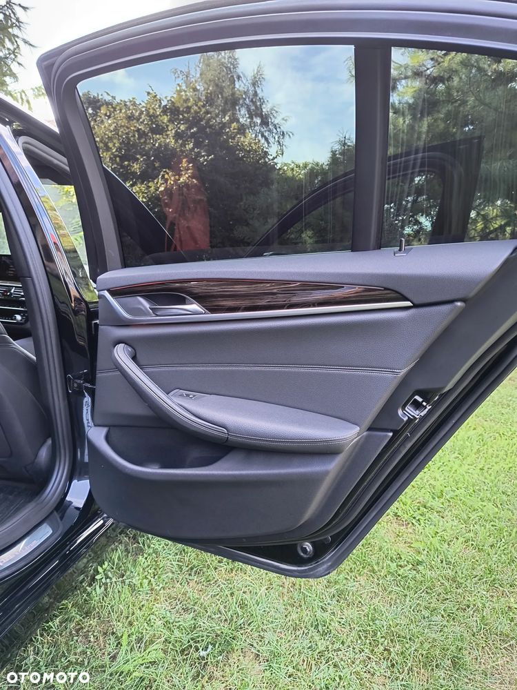 BMW Seria 5 - 16