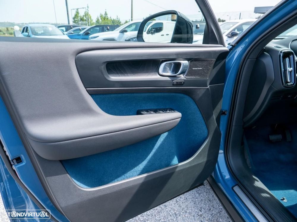 Volvo XC 40 Recharge Ultimate — fotografia 24