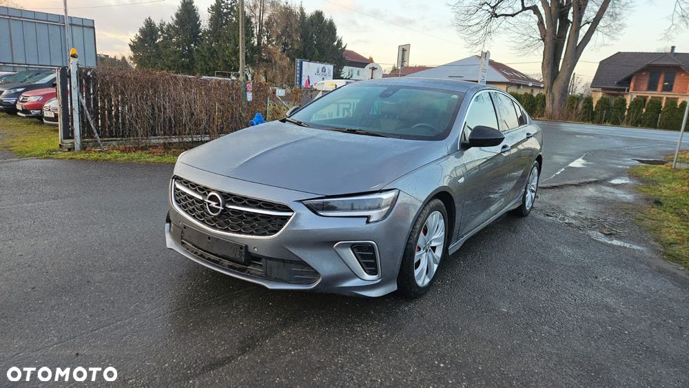 Opel Insignia 2.0 T 4x4 GSi + S&S - 1