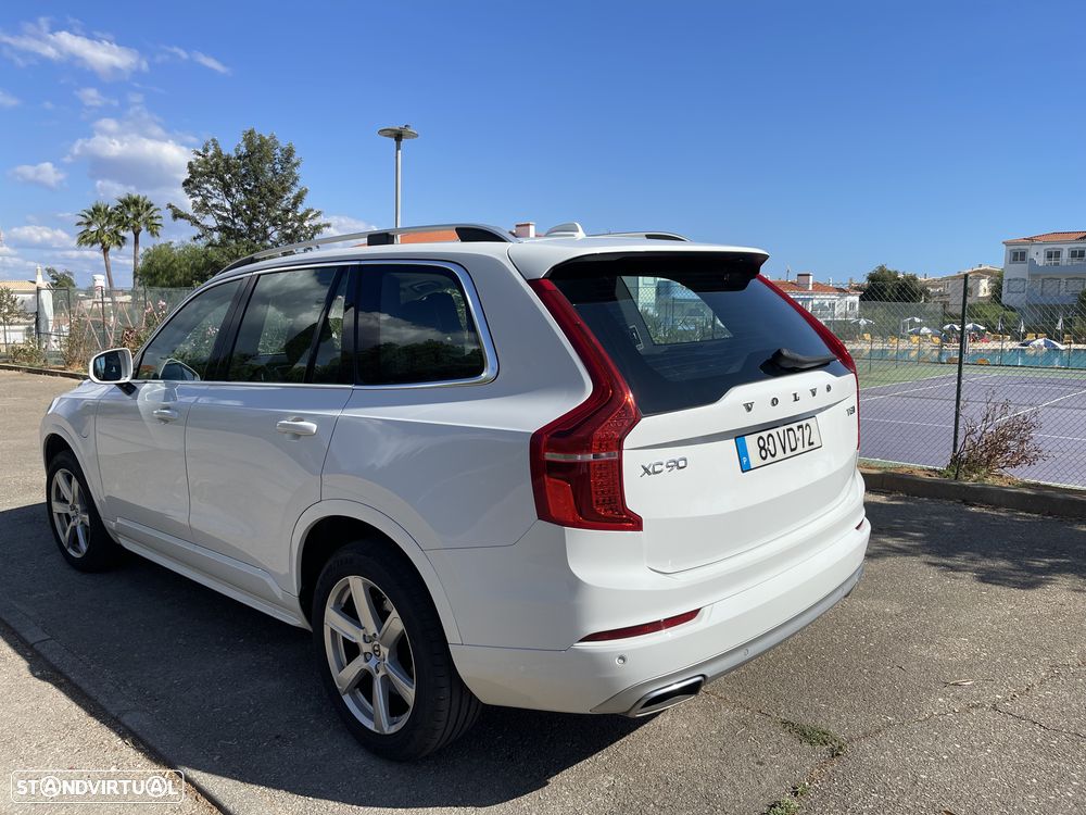 Volvo XC 90 - 9