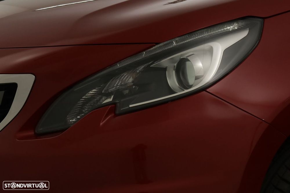 Peugeot 2008 1.2 PureTech Style - 6