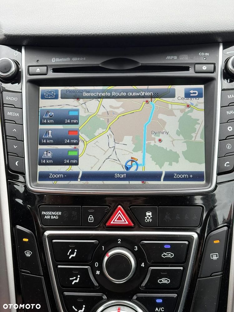 Hyundai i30 blue 1.6 CRDi Classic Navigation - 12