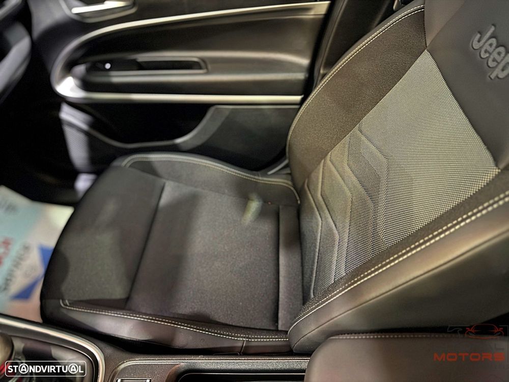 Jeep Avenger 1.2 GSE T3 Altitude - 21